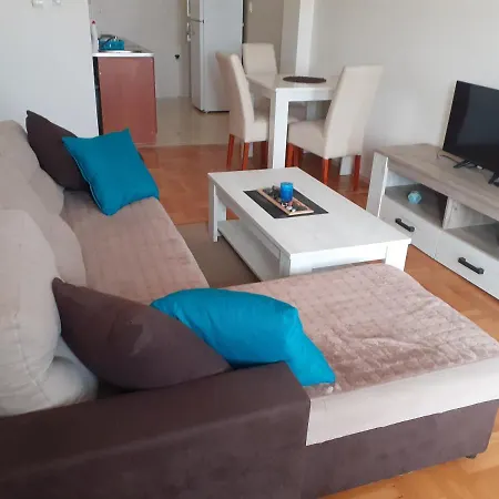 Apartment Ballet *